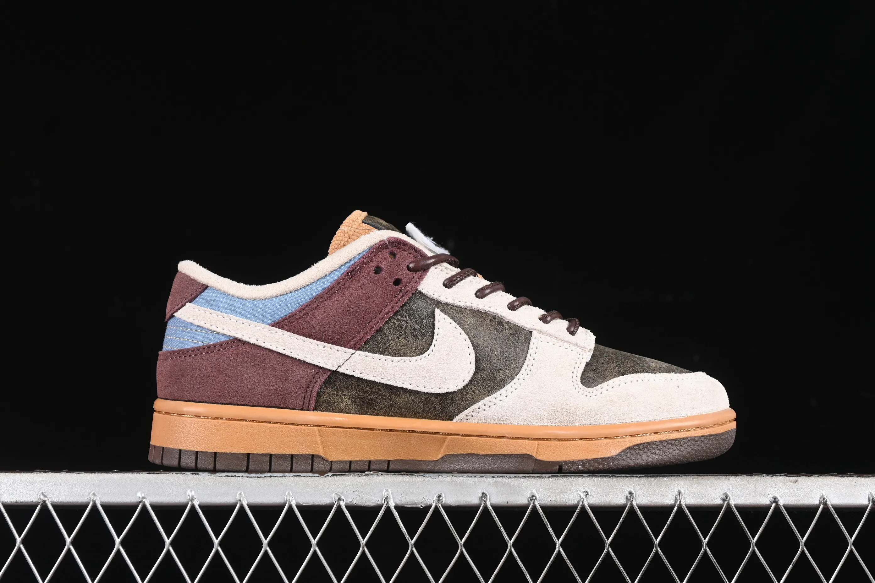 All categories Nk SB Dunk series Nk SB Dunk Low low-top sneakers Nk Dunk Low "Love & Peace" Autumn and winter retro brown low-top casual sneakers HQ3459-212